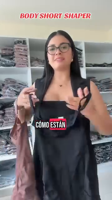 Body short shaper negro mostrado de cerca