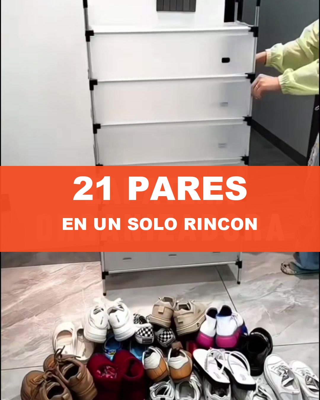 Zapatos tirados en el suelo al lado de la zapatera organizadora